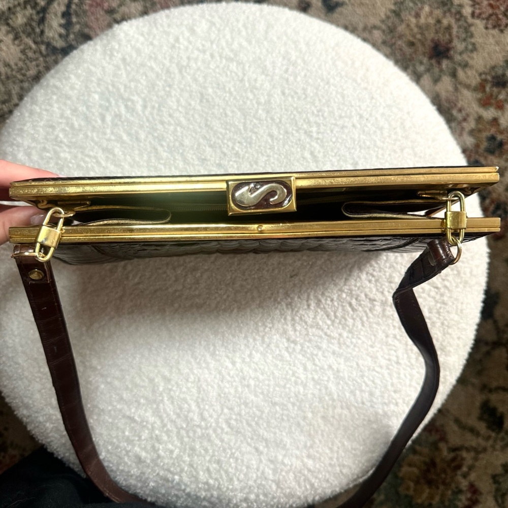 VINTAGE CROCODILE CROSSBODY BAG - Picture 8 of 10